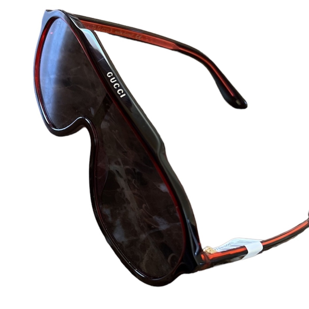 GUCCI SUNGLASSES AUTHENTIC ORIGINAL GG1038S BRAND NEW BLACK AND RED 
SGH4126